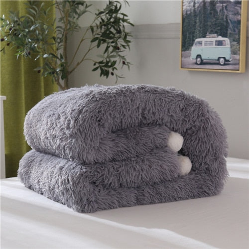 Therapeutic Fluffy Quilt Comforter Set with Pillowcases - Grey