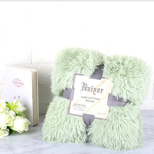 Therapeutic Soft Green Fluffy Velvet Fleece Throw Blanket - Cot to Queen Size