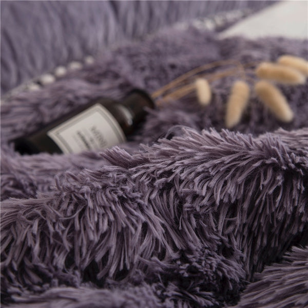 Therapeutic PomPom Fluffy Mink Fleece Bed Set - Dark Night